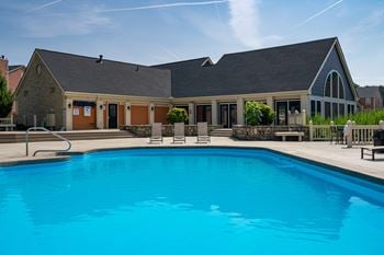 Sparkling pool with sundeck